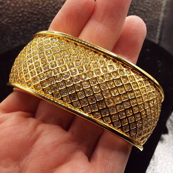 SWAROVSKI GOLDEN CRYSTAL LATTICE DESIGN WIDE CLAMPER BRACELET 54 - Picture 2 of 6